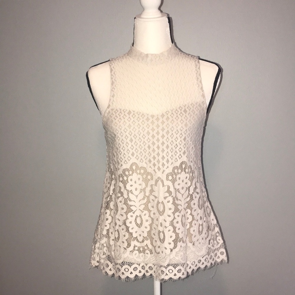 ✨white and tan tank top